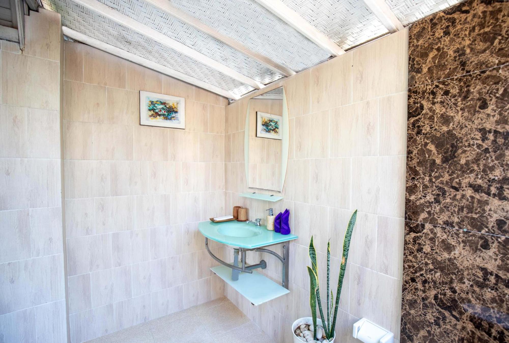Akusara Jungle Resort And Spa Batununggul Екстериор снимка